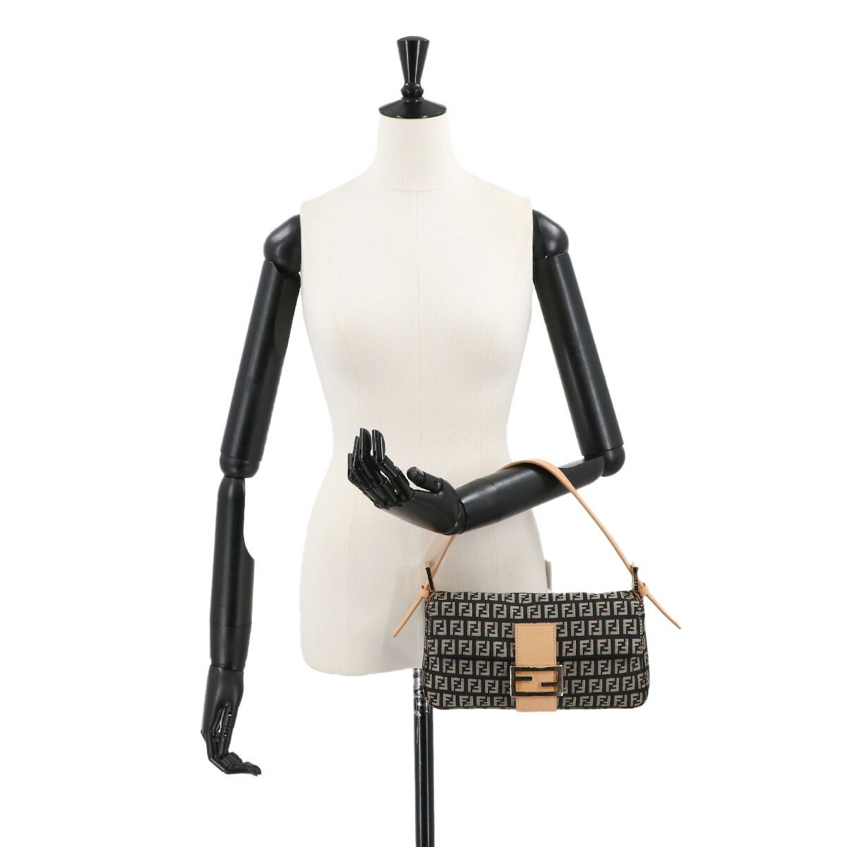 新品同様 フェンディ FENDI ズッキーノ マンマバケット ショルダー