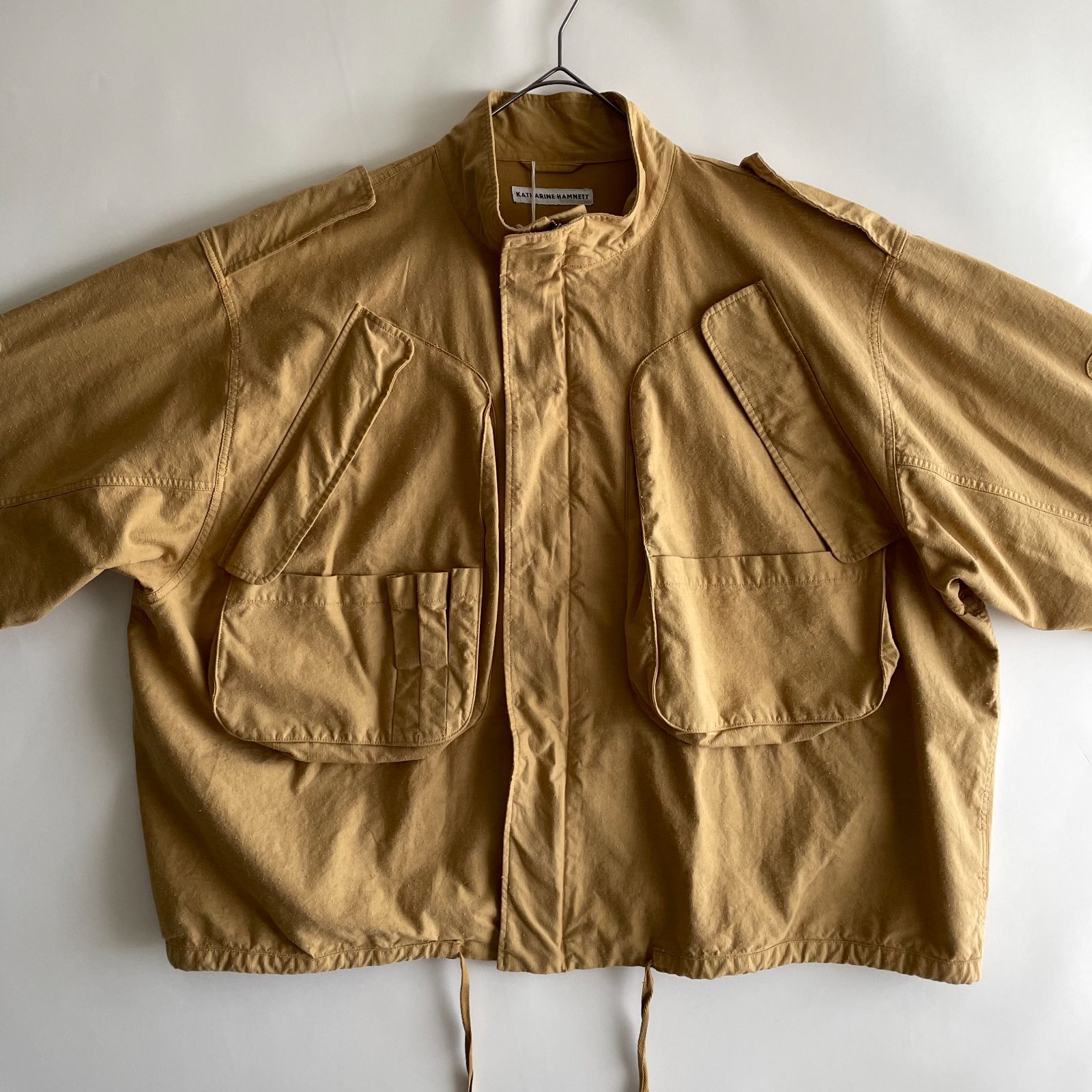 新品/2025ss】KATHARINE HAMNETT -LIONEL JACKET SHORT- size/L 新品/2025ss】KATHARINE HAMNETT -LIONEL JACKET SHORT- size/L