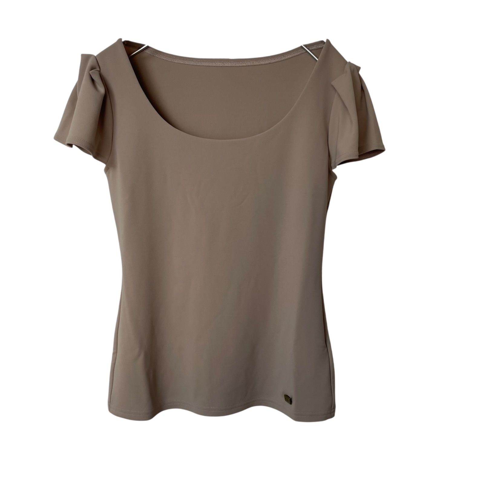 美品】FOXEY NEWYORK フォクシーニューヨーク 半袖カットソー 美品】FOXEY NEWYORK フォクシーニューヨーク 半袖カットソー