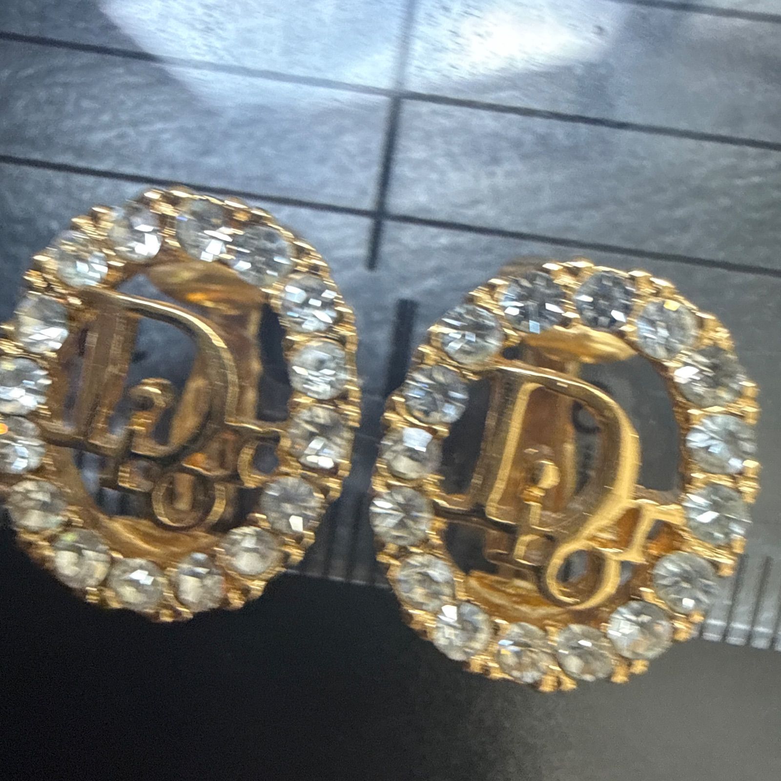 Christian Dior クリスチャンディオール ラインストーン付き Diorロゴ 