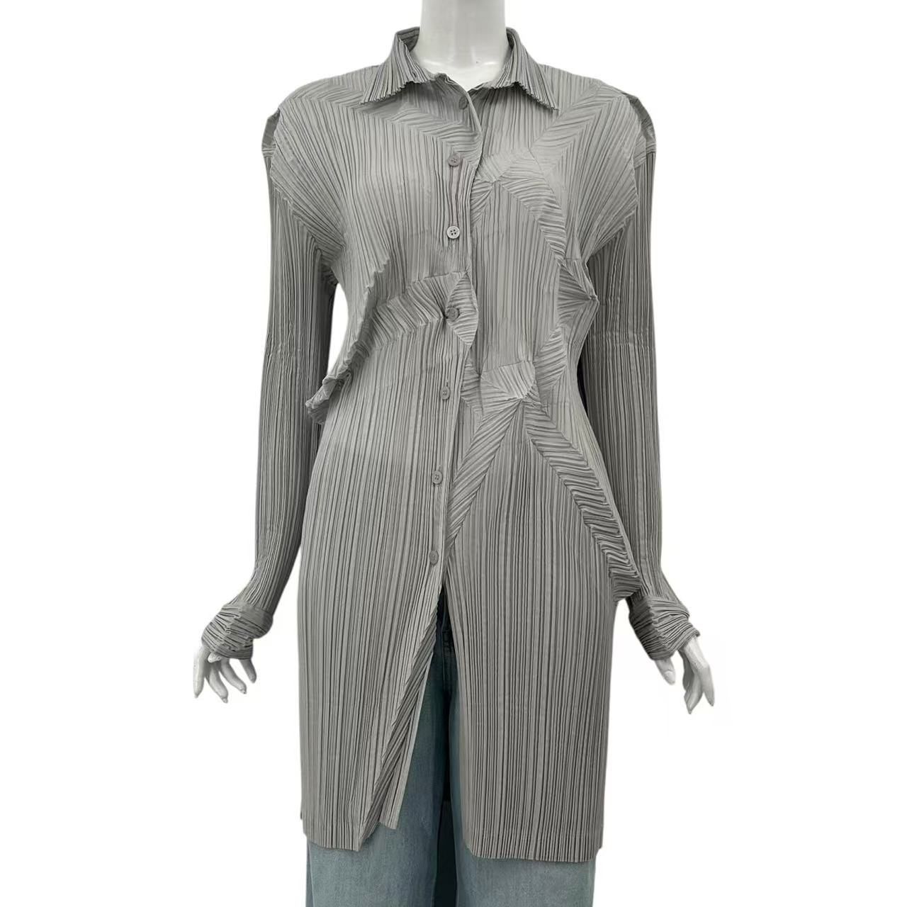 極美品 ISSEY MIYAKE イッセイミヤケ トップス カットソ 変形ブラウス