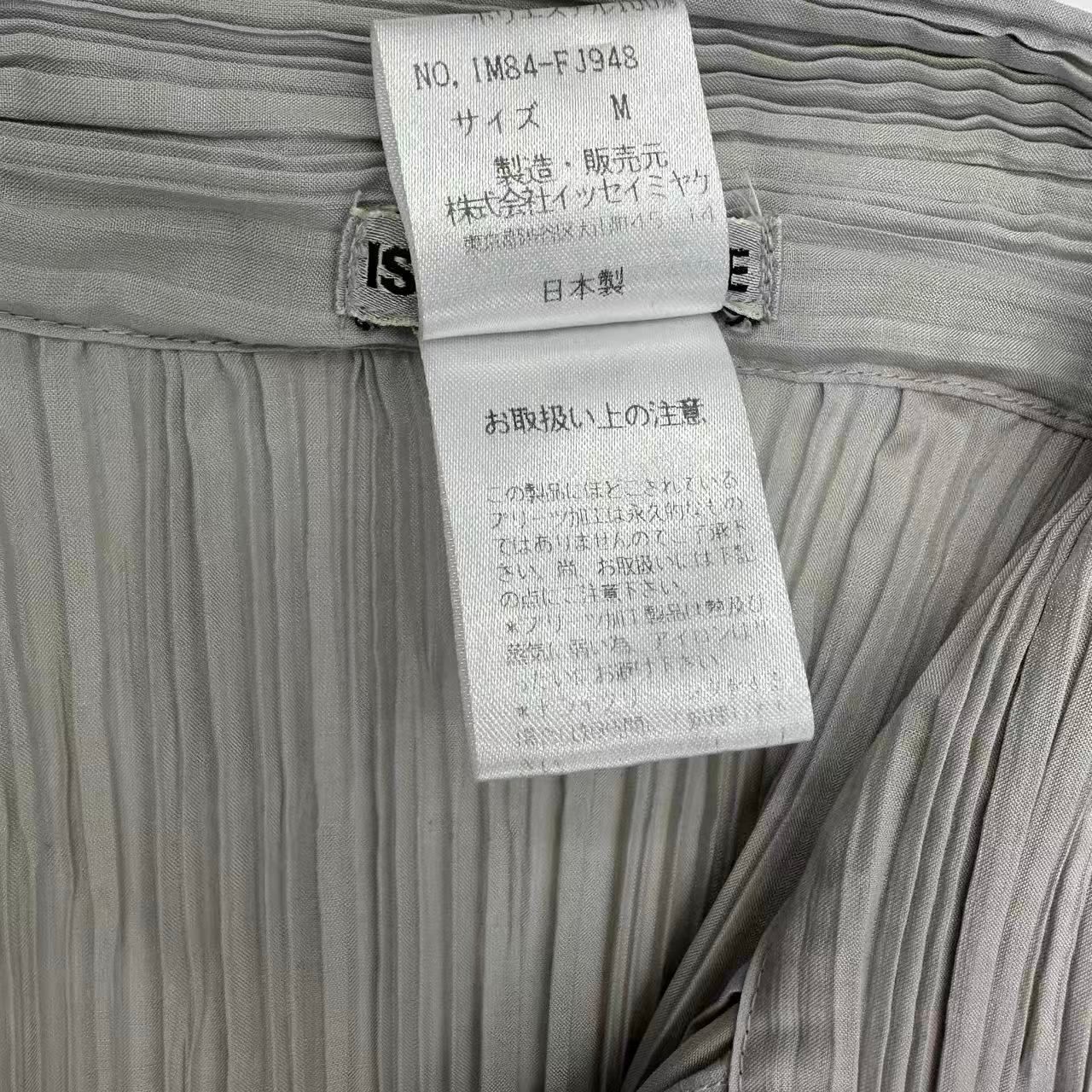 極美品 ISSEY MIYAKE イッセイミヤケ トップス カットソ 変形ブラウス