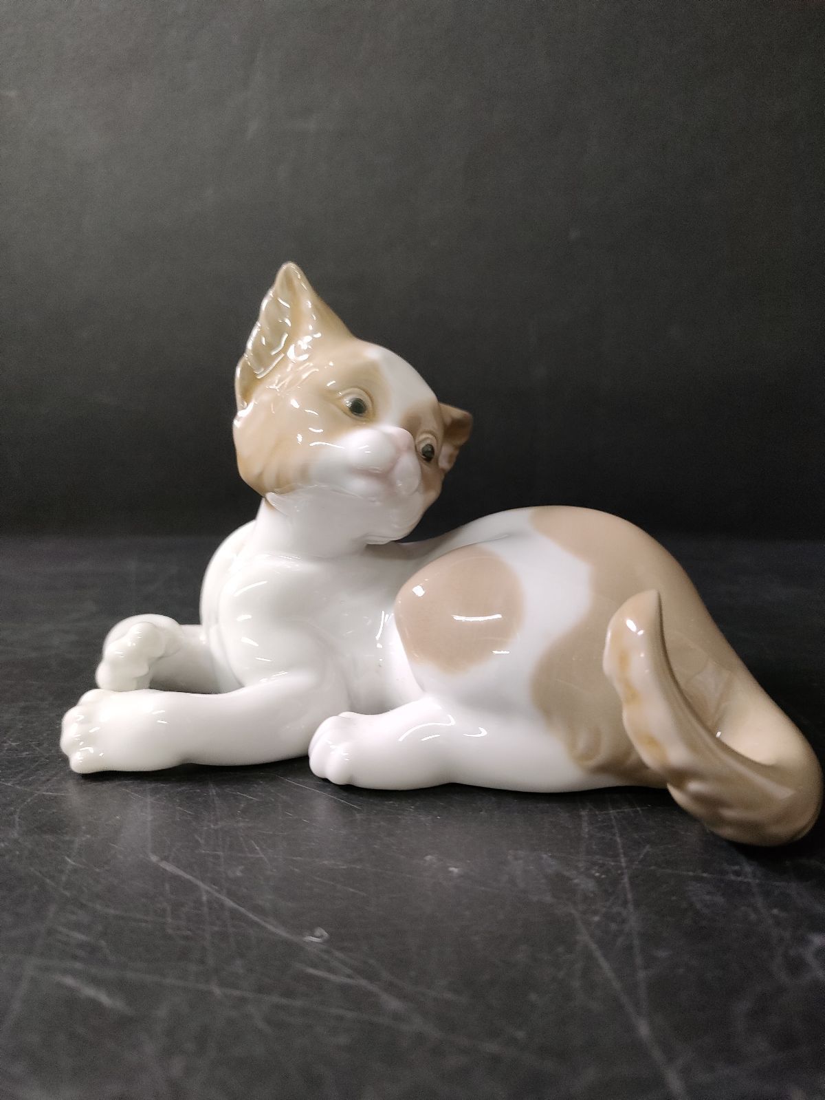 F11-05/LLADRO/リヤドロ/驚いた猫/#5114/フィギュリン/4-2-32 (検索