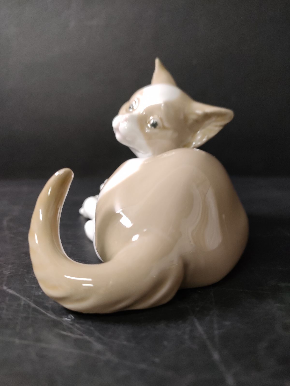 F11-05/LLADRO/リヤドロ/驚いた猫/#5114/フィギュリン/4-2-32 (検索