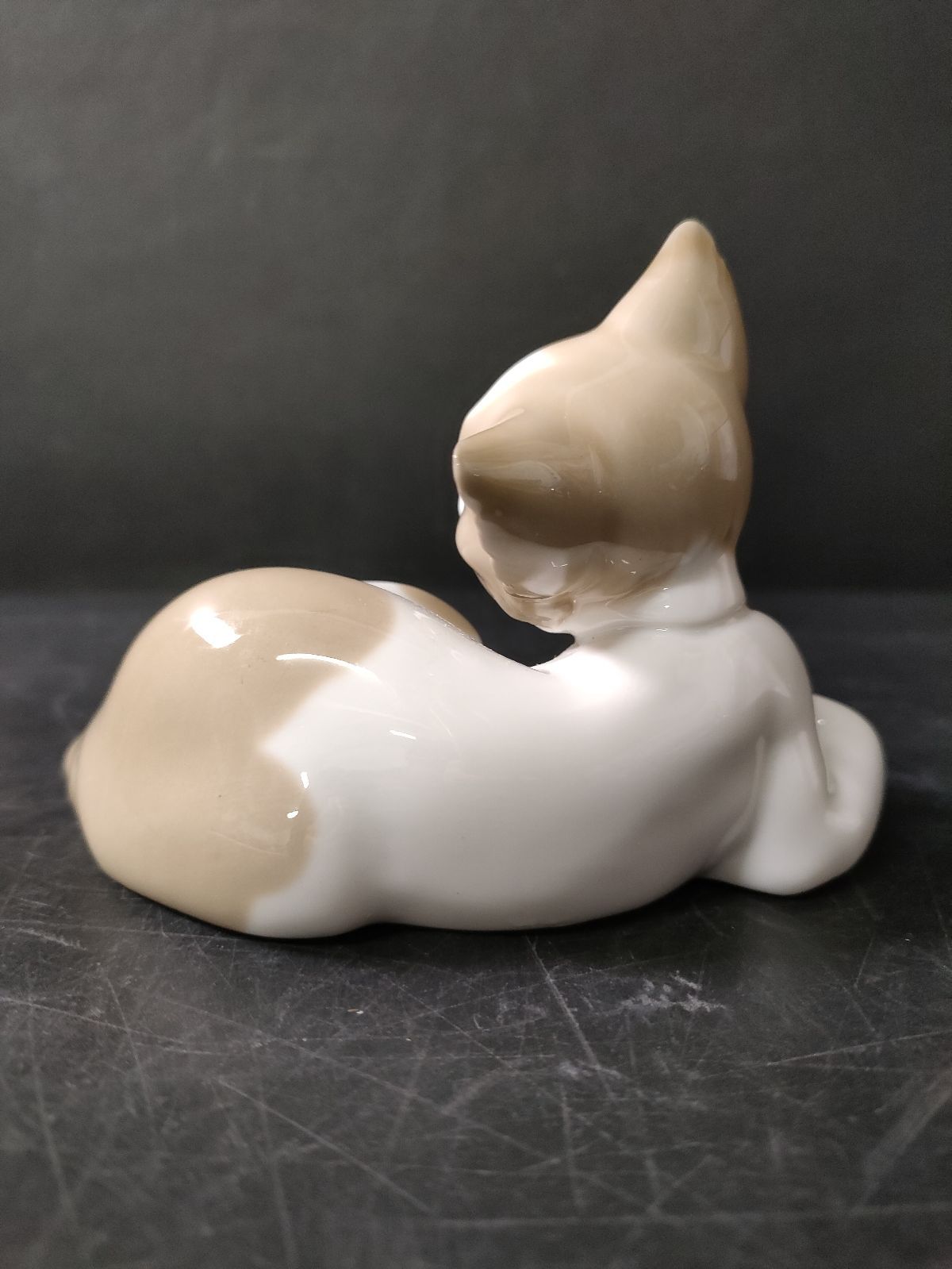 F11-05/LLADRO/リヤドロ/驚いた猫/#5114/フィギュリン/4-2-32 (検索