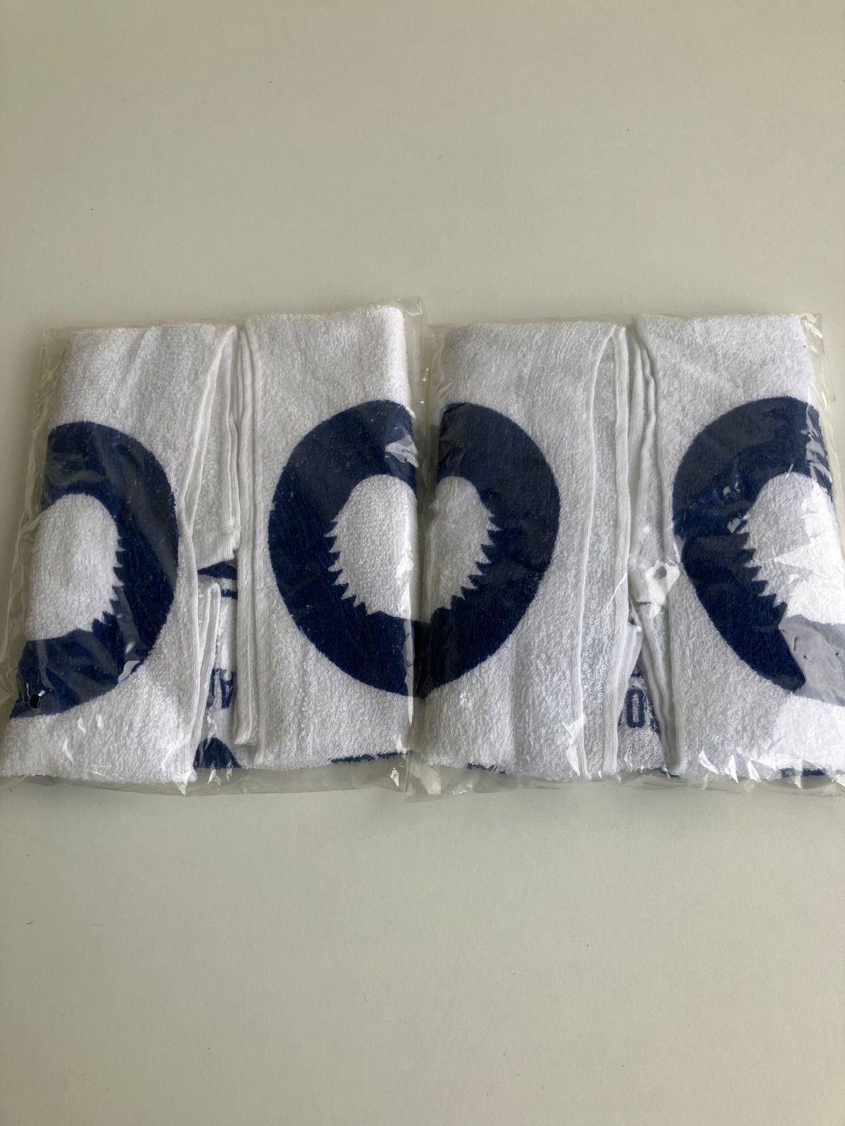 ドアラ フェイスタオル 1994年 2枚セット - メルカリ