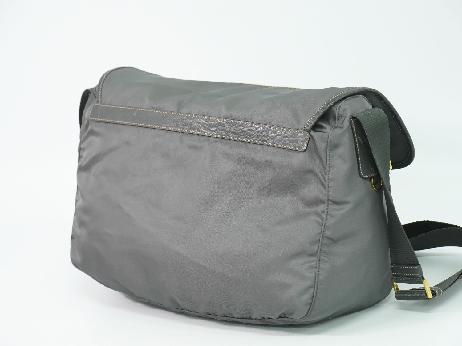 本物 プラダ PRADA ナイロン ショルダーバッグ メッセンジャーバッグ