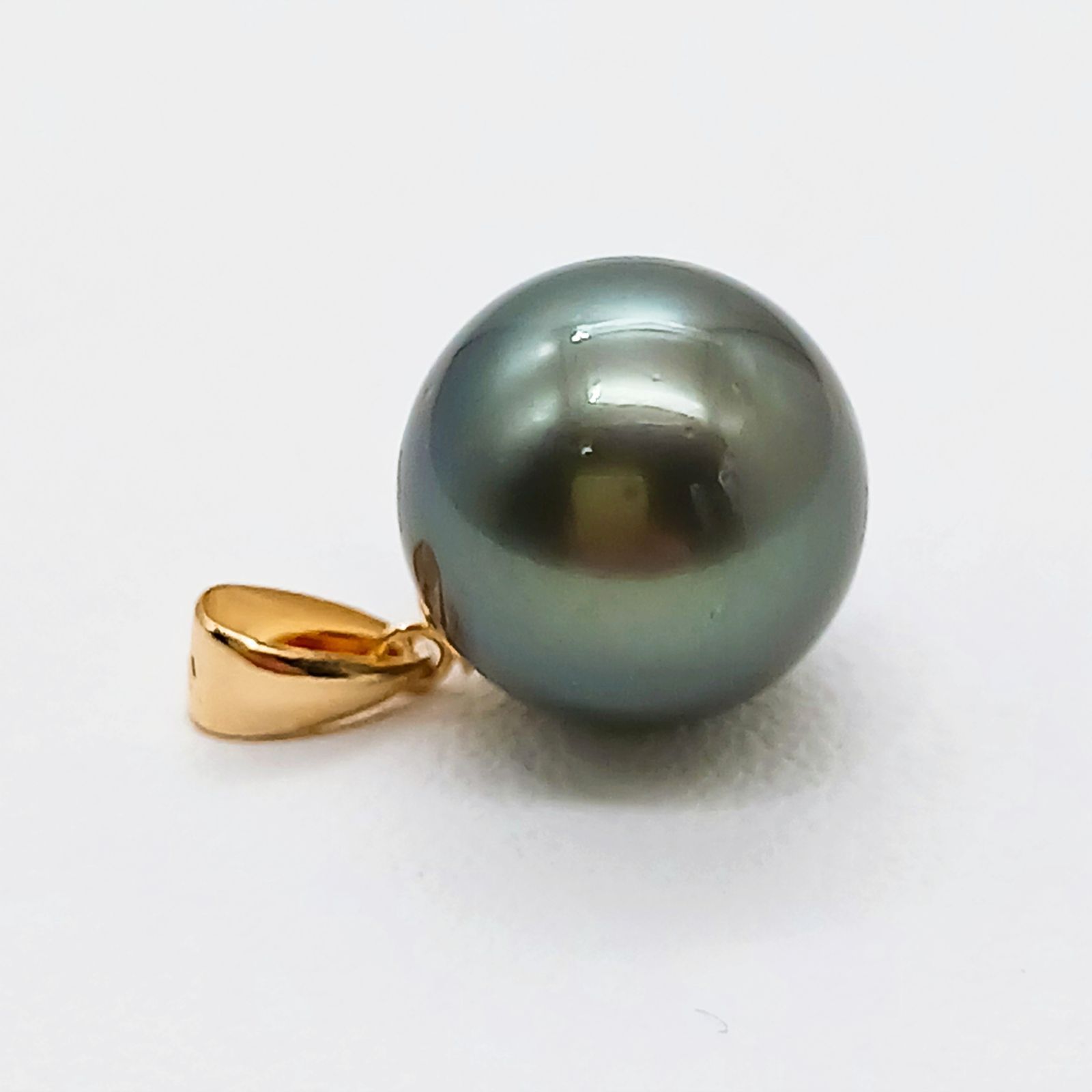 SKパール】K18YG南洋黒蝶真珠ペンダントトップ・照りの良い真円11、9