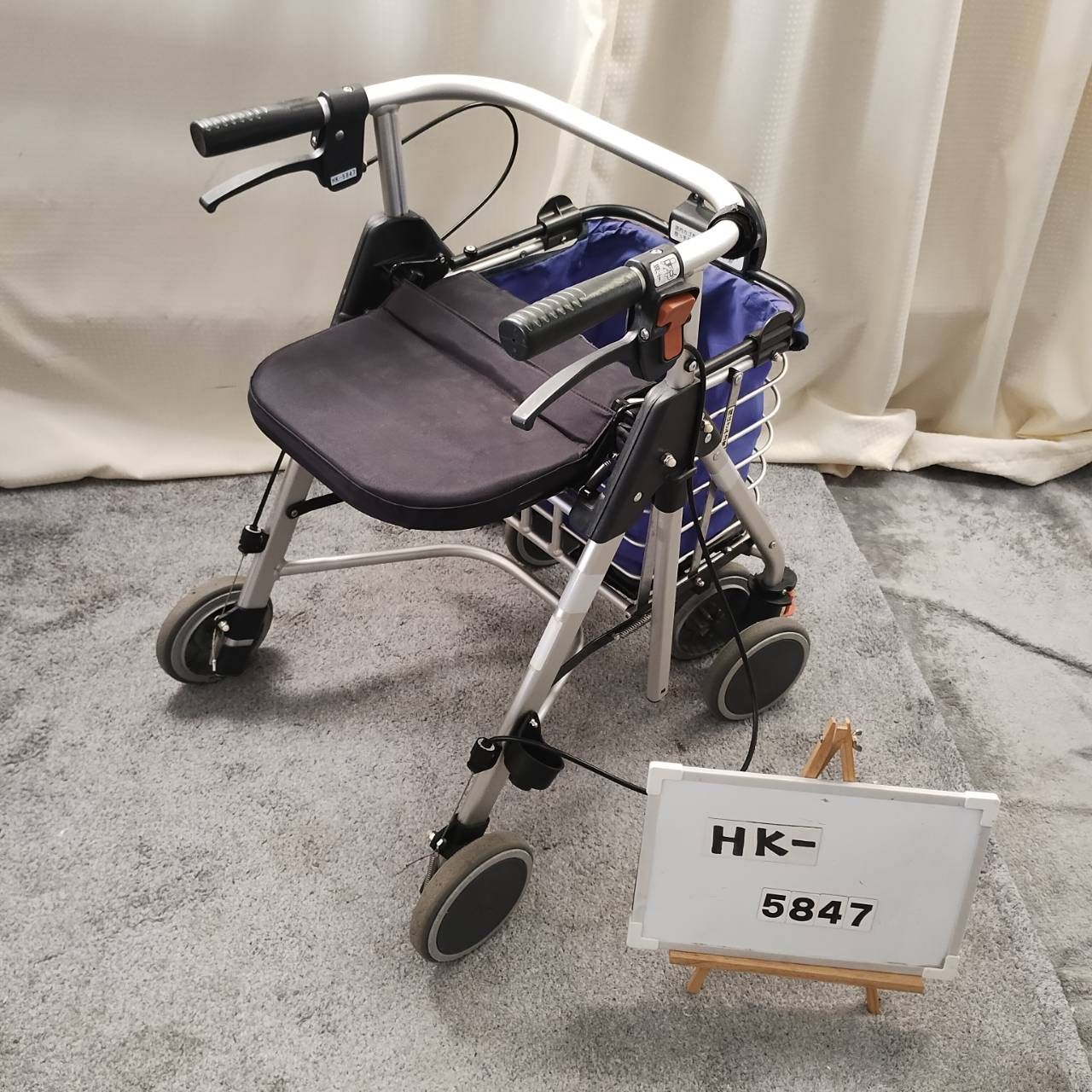 幸和製作所 歩行車 テイコブリトルホーム WAW05 歩行器 中古 シルバー