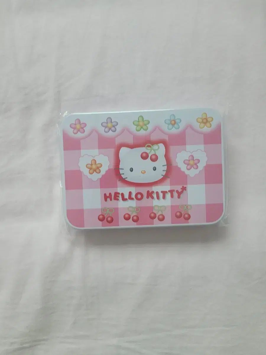 さくらんぼ HELLO KITTY ティンケース メモ帳 セット - メルカリ
