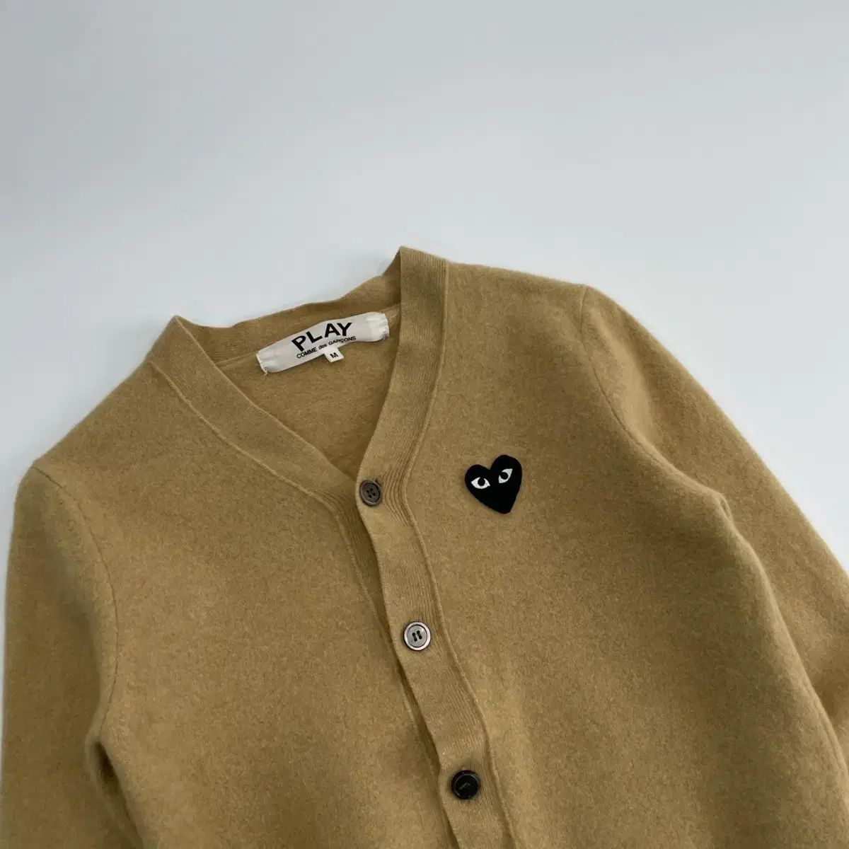 COMME des GARCONS 꼼데가르송 ベージュ カーディガン - メルカリ