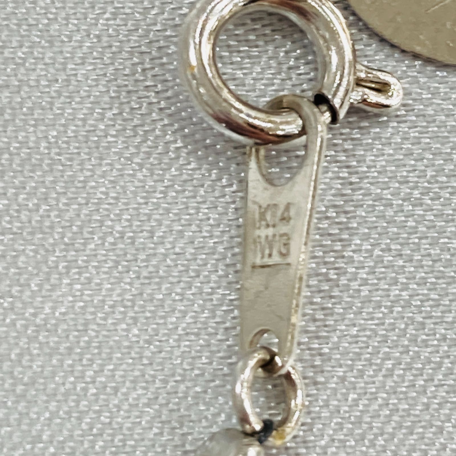 A【ブラックダイヤモンド】K14WG 30.65カラット ネックレス 品質証明書