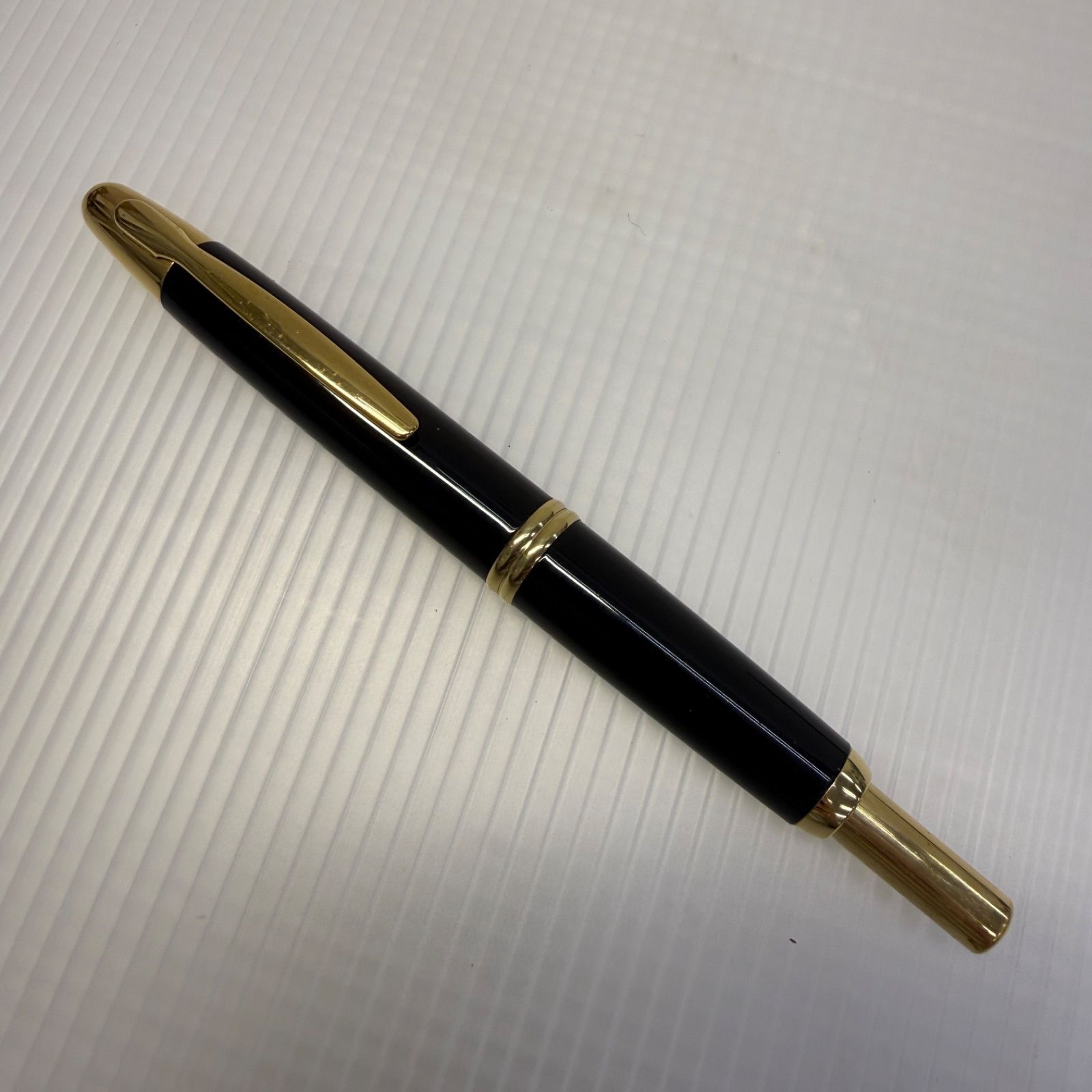 ☆パイロット PILOT☆ノック式 万年筆 キャップレス 18k 750 ゴールド
