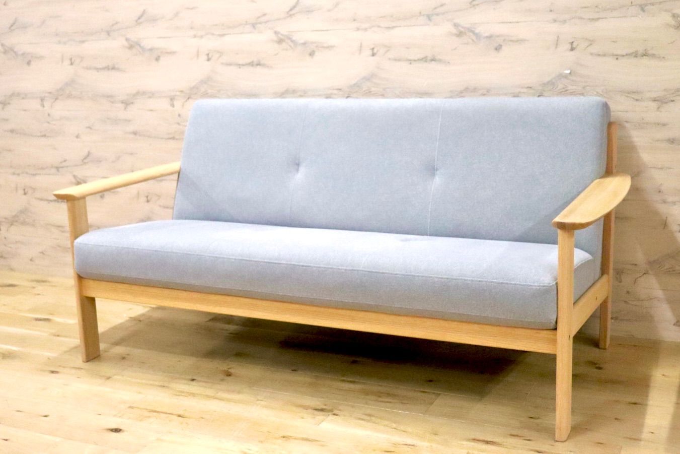 GMIH484○Chitano | チターノ karimoku カリモク 3人掛けソファ トリプルソファ ファブリック オーク材 ナチュラル 国産家具 展示品