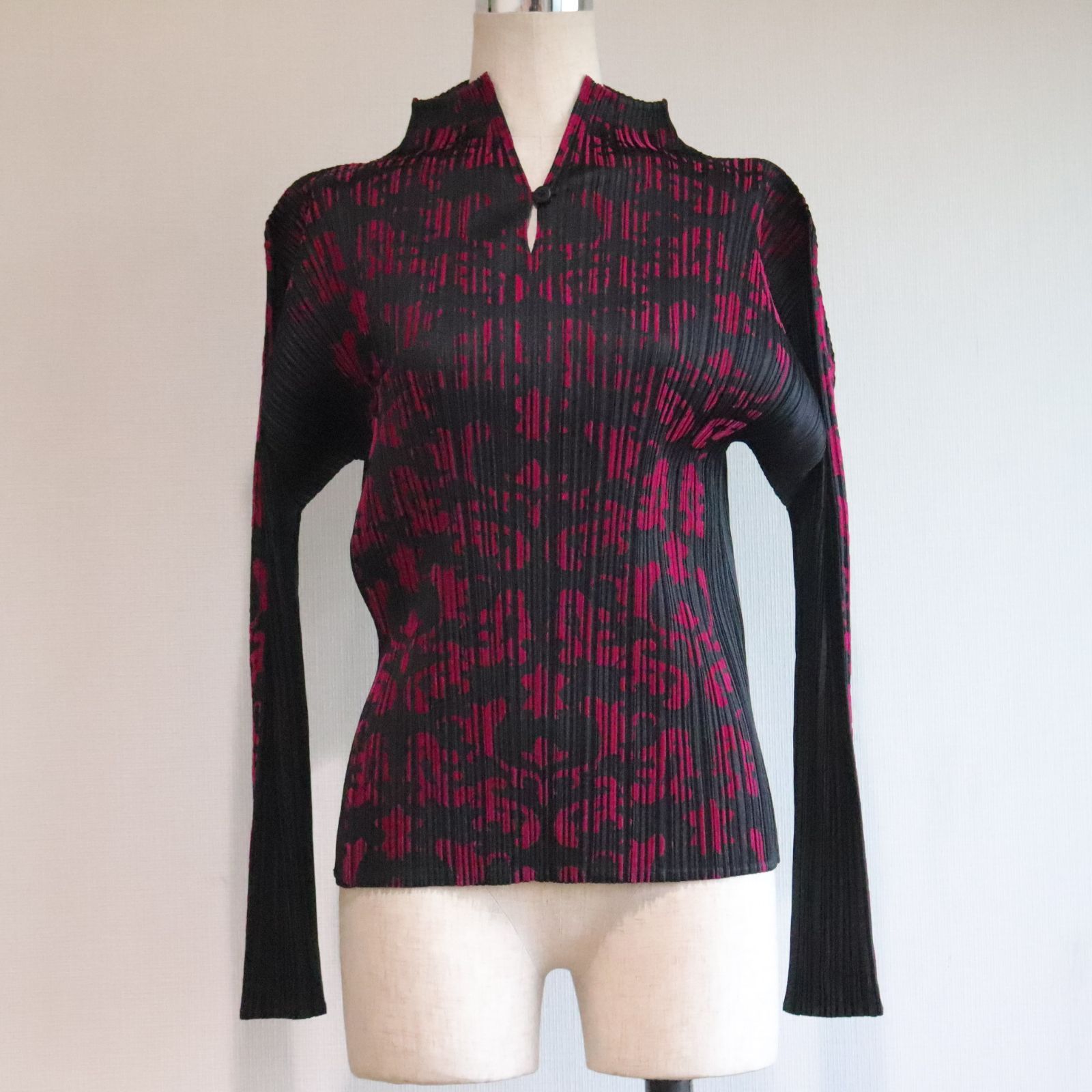 PLEATS PLEASE プリーツプリーズ イッセイミヤケ 総柄 ダマスク柄