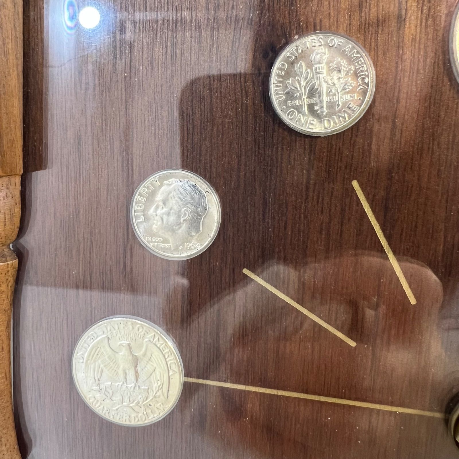 ケネディ銀貨】アンティーク置時計 ケネディ銀貨 1964 1968年製