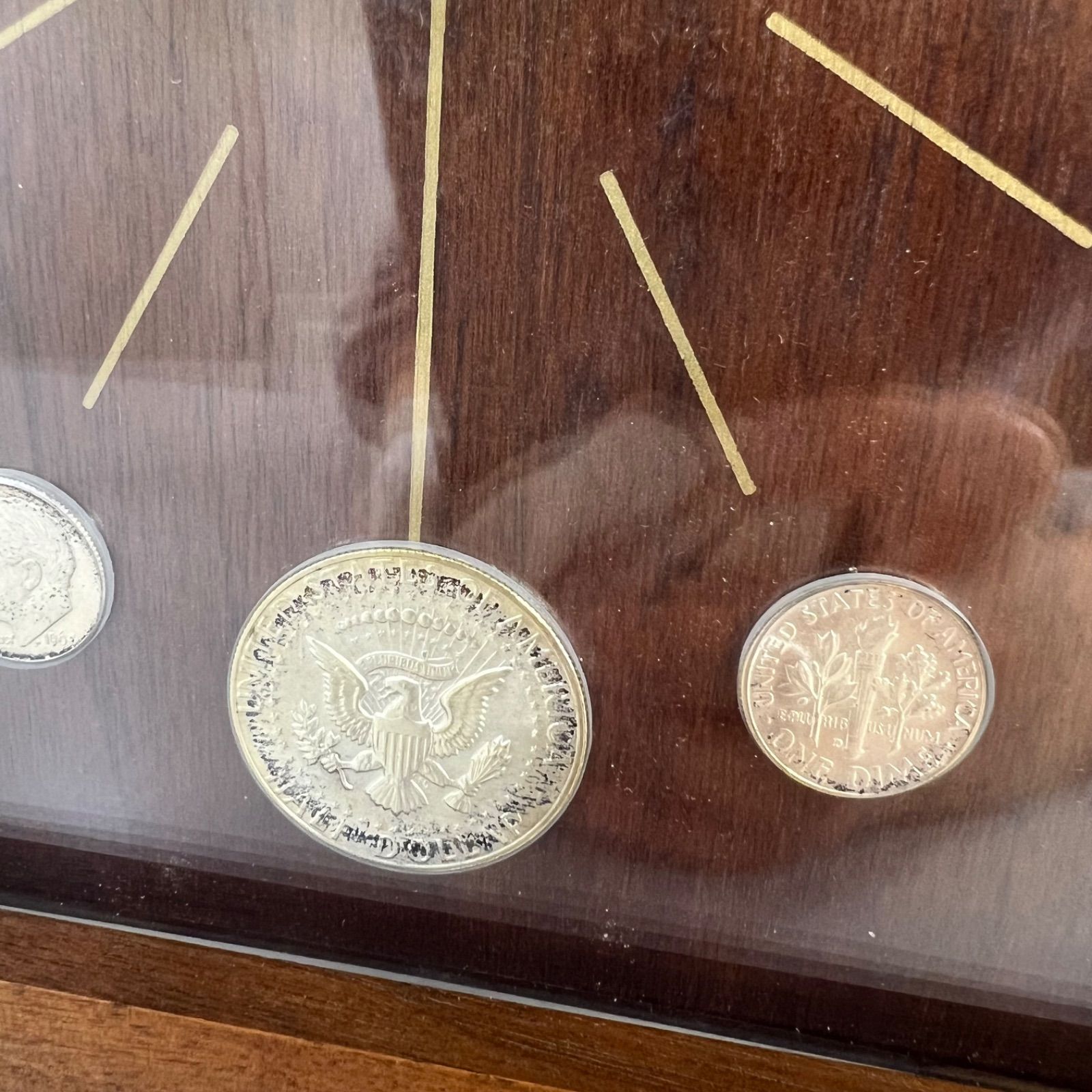 ケネディ銀貨】アンティーク置時計 ケネディ銀貨 1964 1968年製