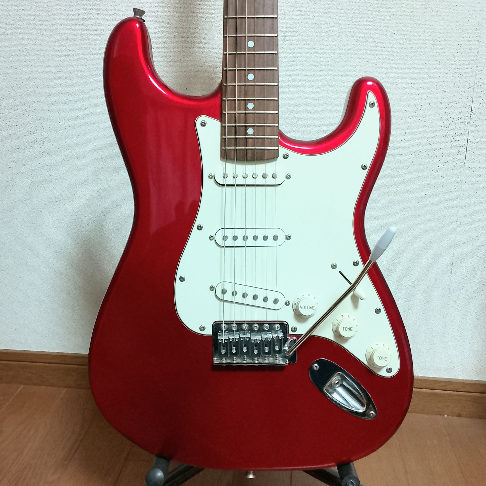 美品 PhotoGenic ストラトキャスタータイプ エレキギター 弦は新品