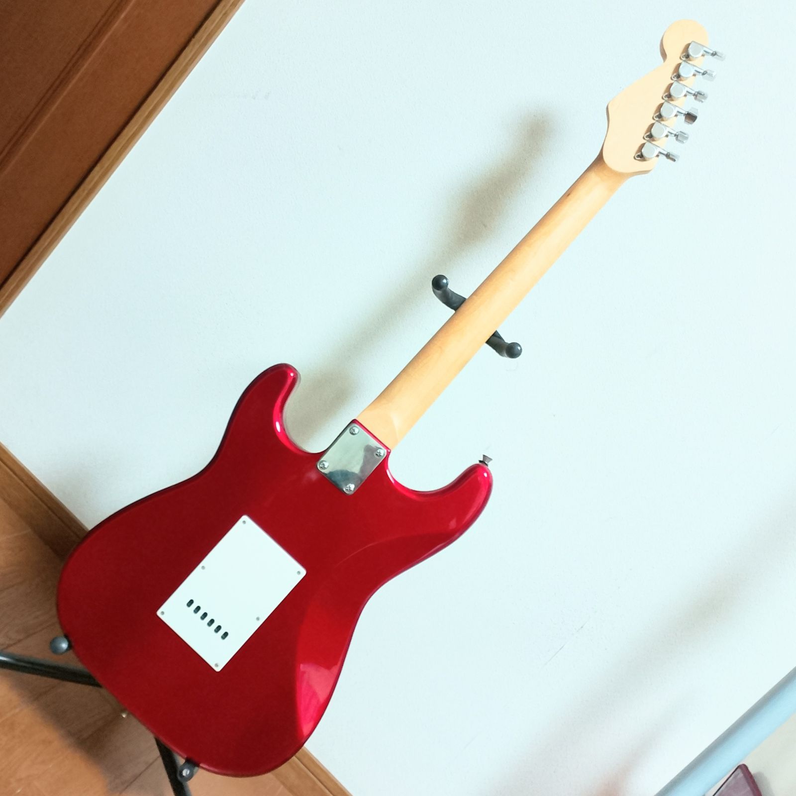 美品 PhotoGenic ストラトキャスタータイプ エレキギター 弦は新品