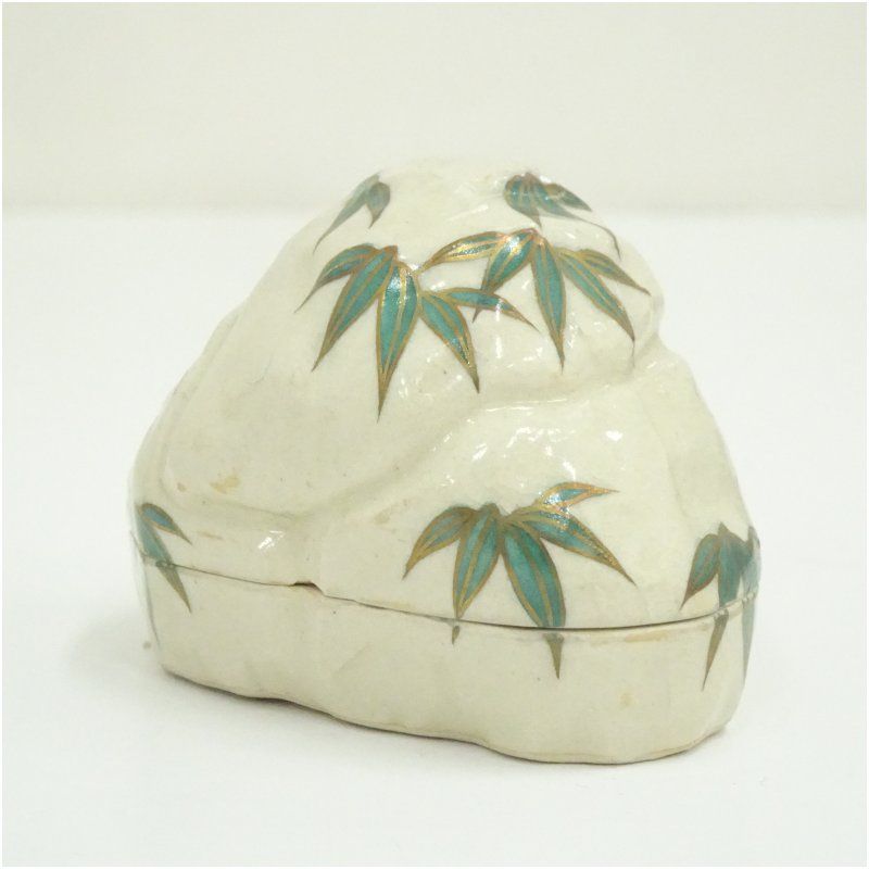 清閑寺窯 杉田祥平造 色絵干支亥香合（共箱） 茶道具 茶道 香道 香道具