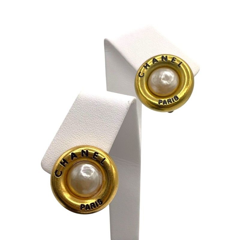 シャネル CHANEL ロゴサークルイヤリング95P ゴールド×パール メタル