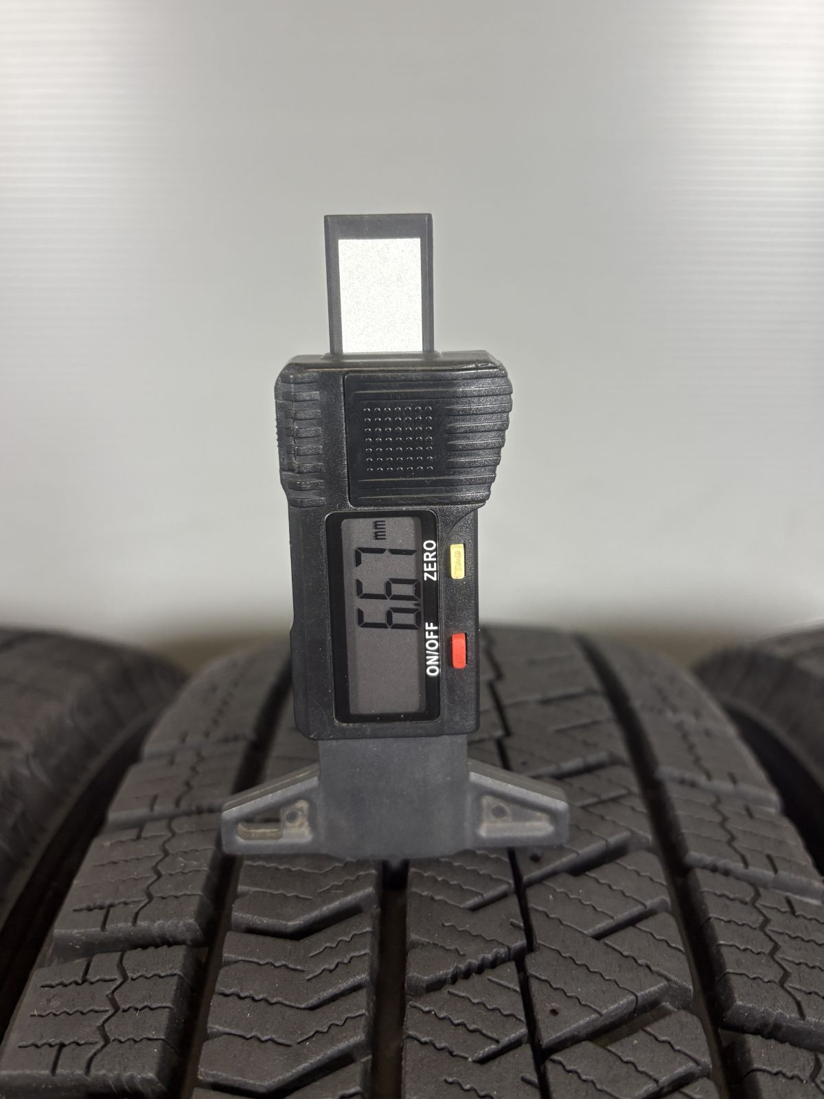 送料無料☆165/65R14 ブリヂストン VRX2 2021年製 4本 冬 タイヤ 