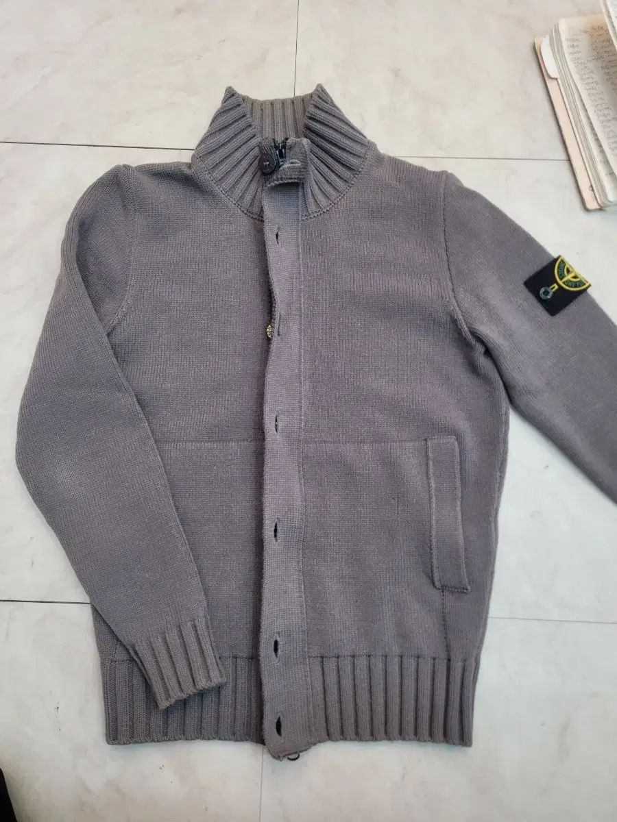 STONE ISLAND (ストーンアイランド) 9:59 20:00〜4⁄17 ISLAND 