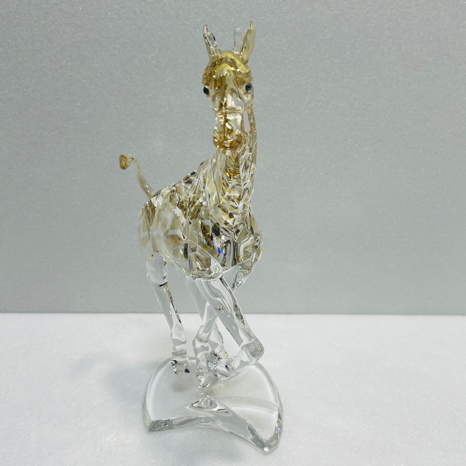 クリスタル置物