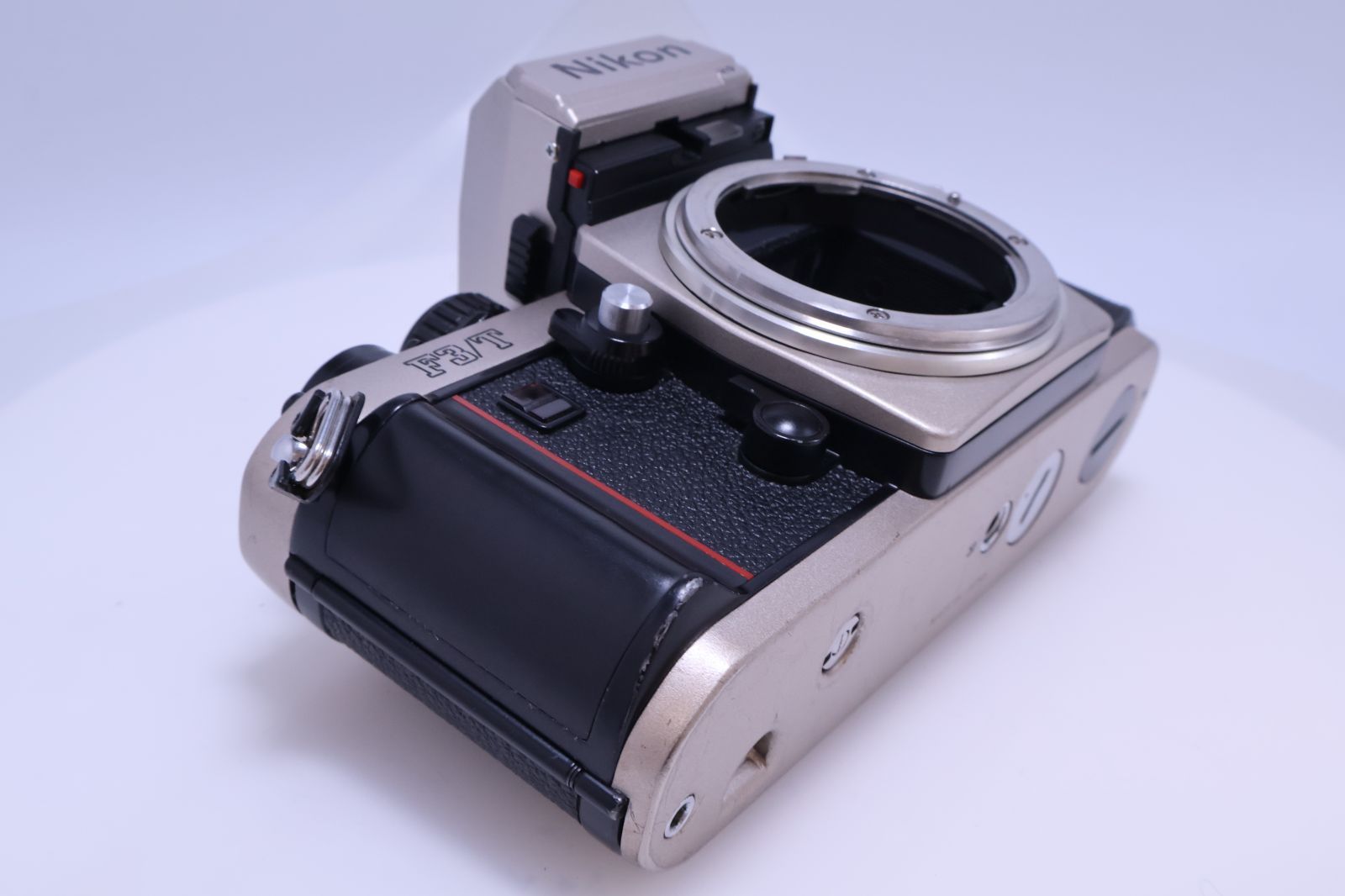 UCSにて点検済 美品】Nikon F3 T ボディ チタンカラー フィルムカメラ