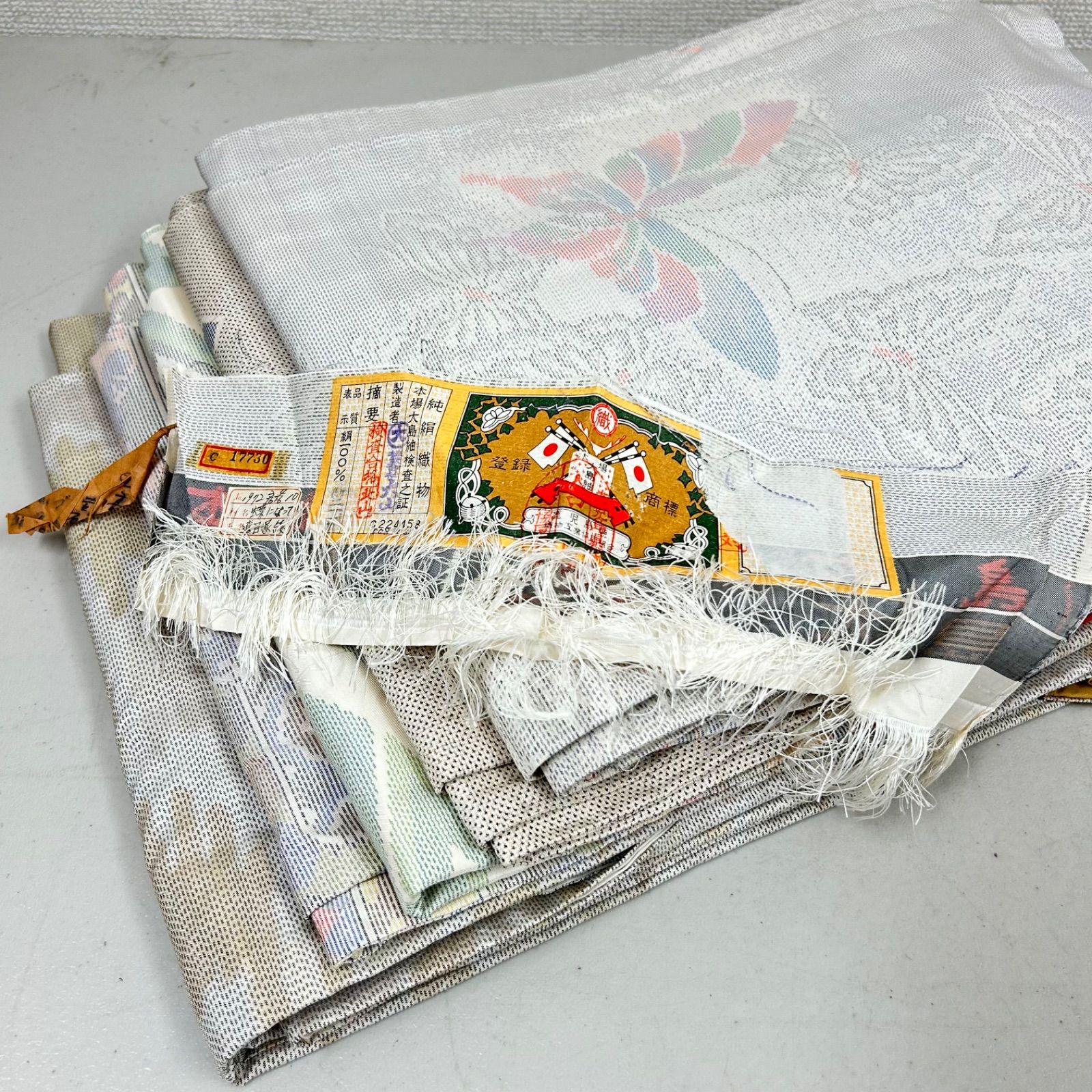 大島紬　正絹　着物　まとめ　５着　龍郷 大島紬 着物 正絹 5着 着物まとめ売り リメイク材料 m-1052 - メルカリ