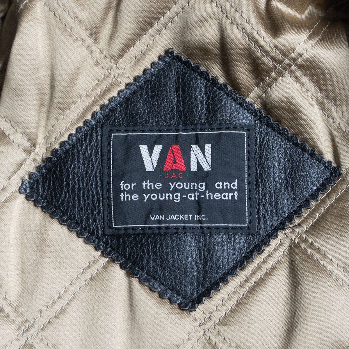 美品】 VAN JAC 【オールレザー スタジャン】M ヴァン ワッペン