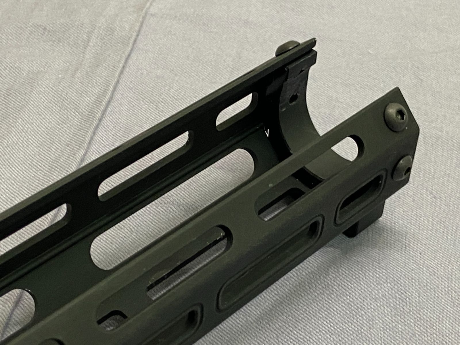 東京マルイ サイガ12K CNCアルミ M-LOK ハンドガード ショート PRAVDA