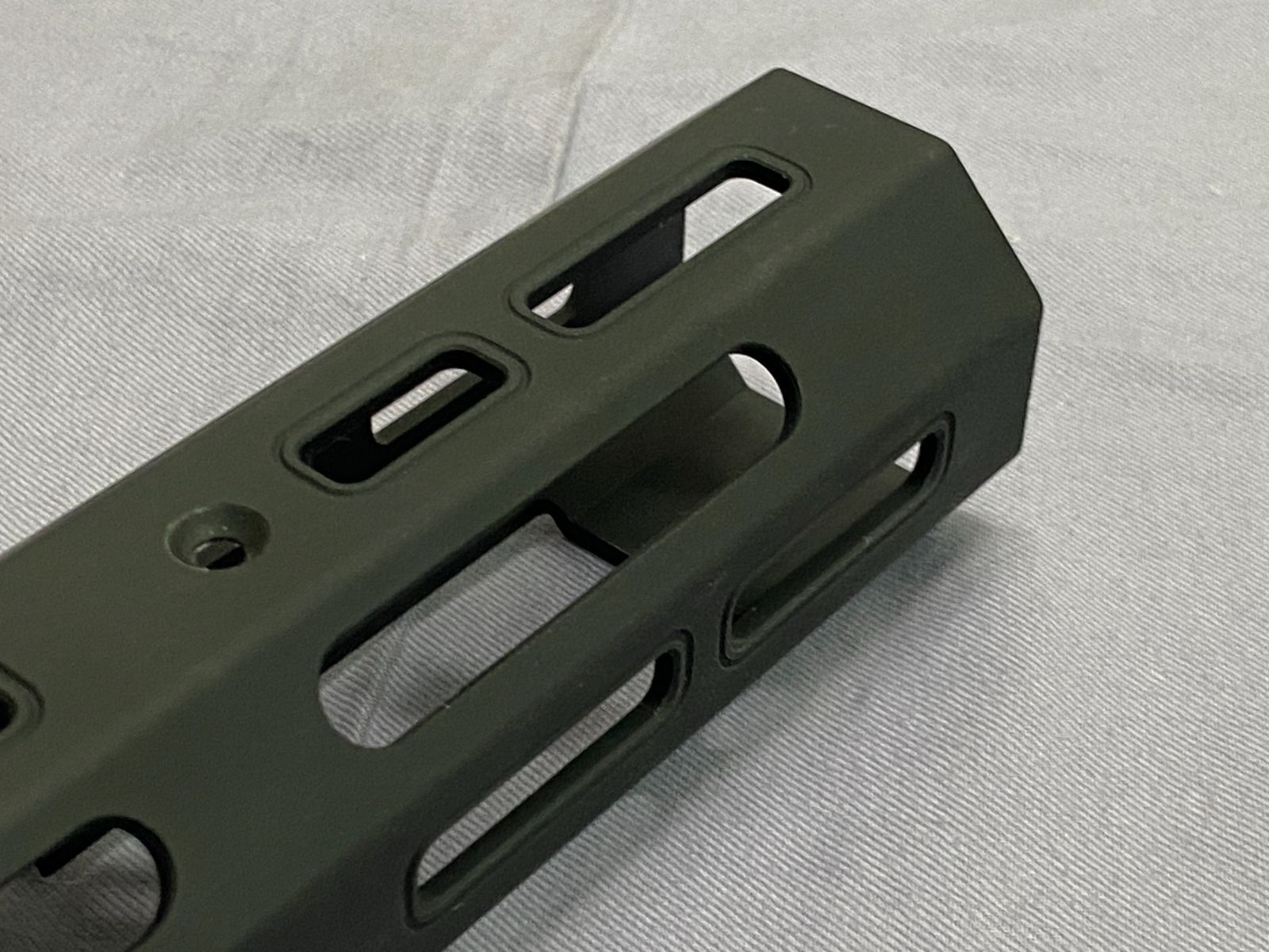東京マルイ サイガ12K CNCアルミ M-LOK ハンドガード ショート PRAVDA