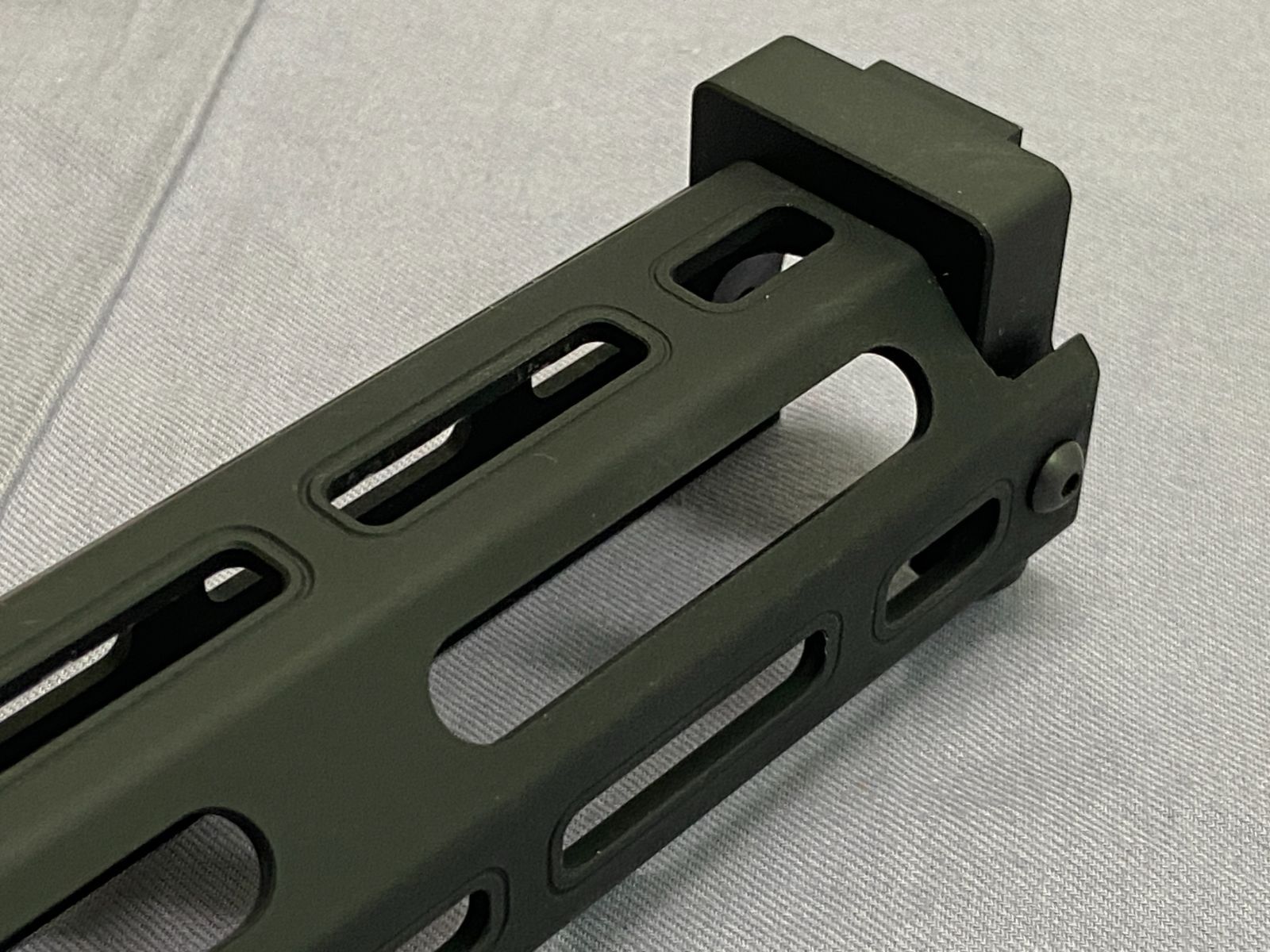 東京マルイ サイガ12K CNCアルミ M-LOK ハンドガード ショート PRAVDA