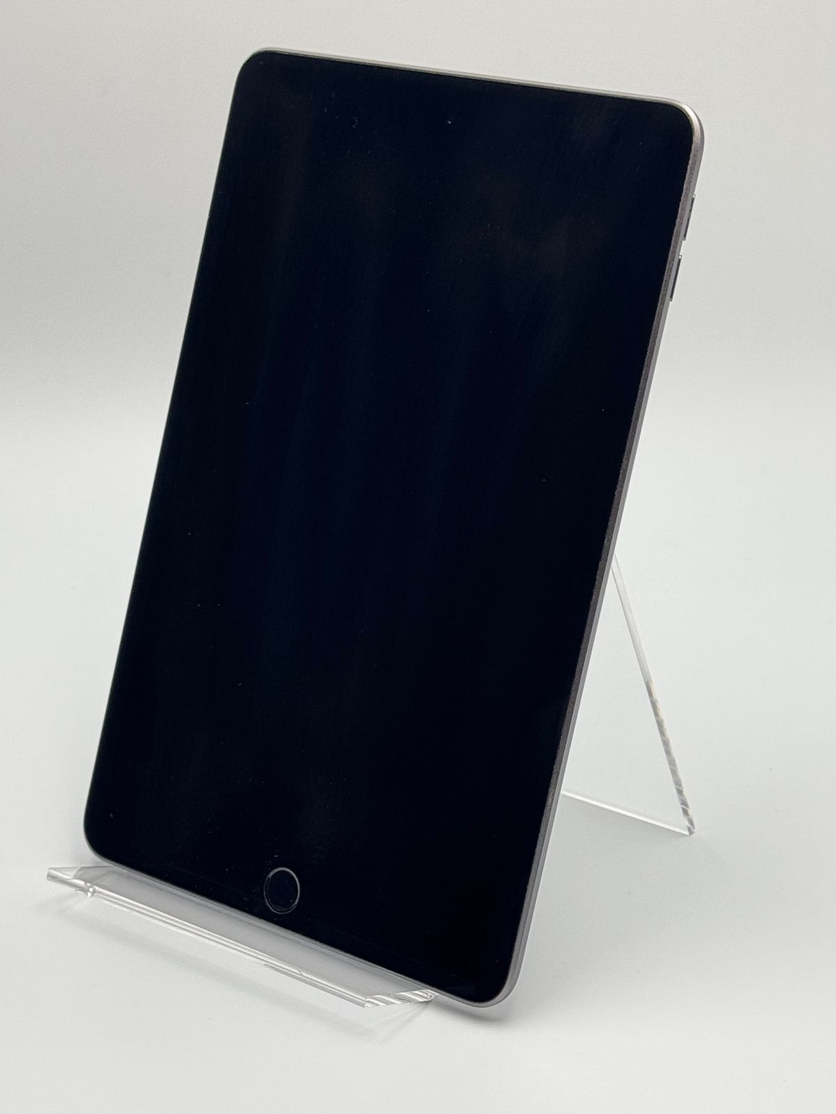 iPad mini 5 256GB スペースグレイ Wi-Fi 中古C - メルカリ