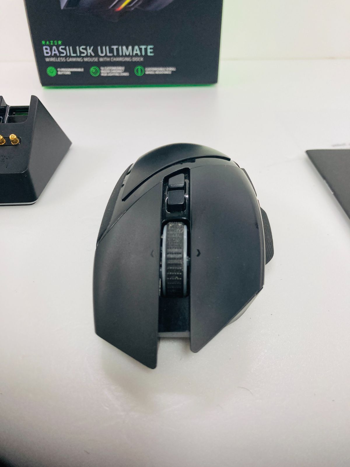 Razer Basilisk Ultimate ワイヤレスゲーミングマウス 充電ドック付き