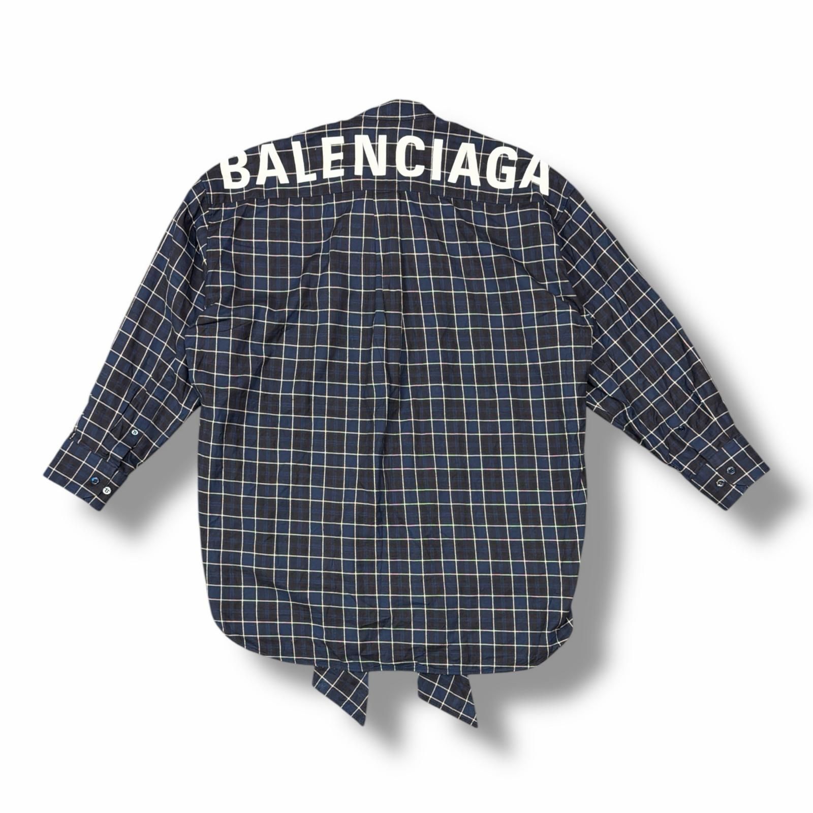 BALENCIAGA - BALENCIAGA バックロゴプリント ボウタイ チェック シャツ BALENCIAGA バックロゴプリント ボウタイ チェック シャツ BALENCIAGA