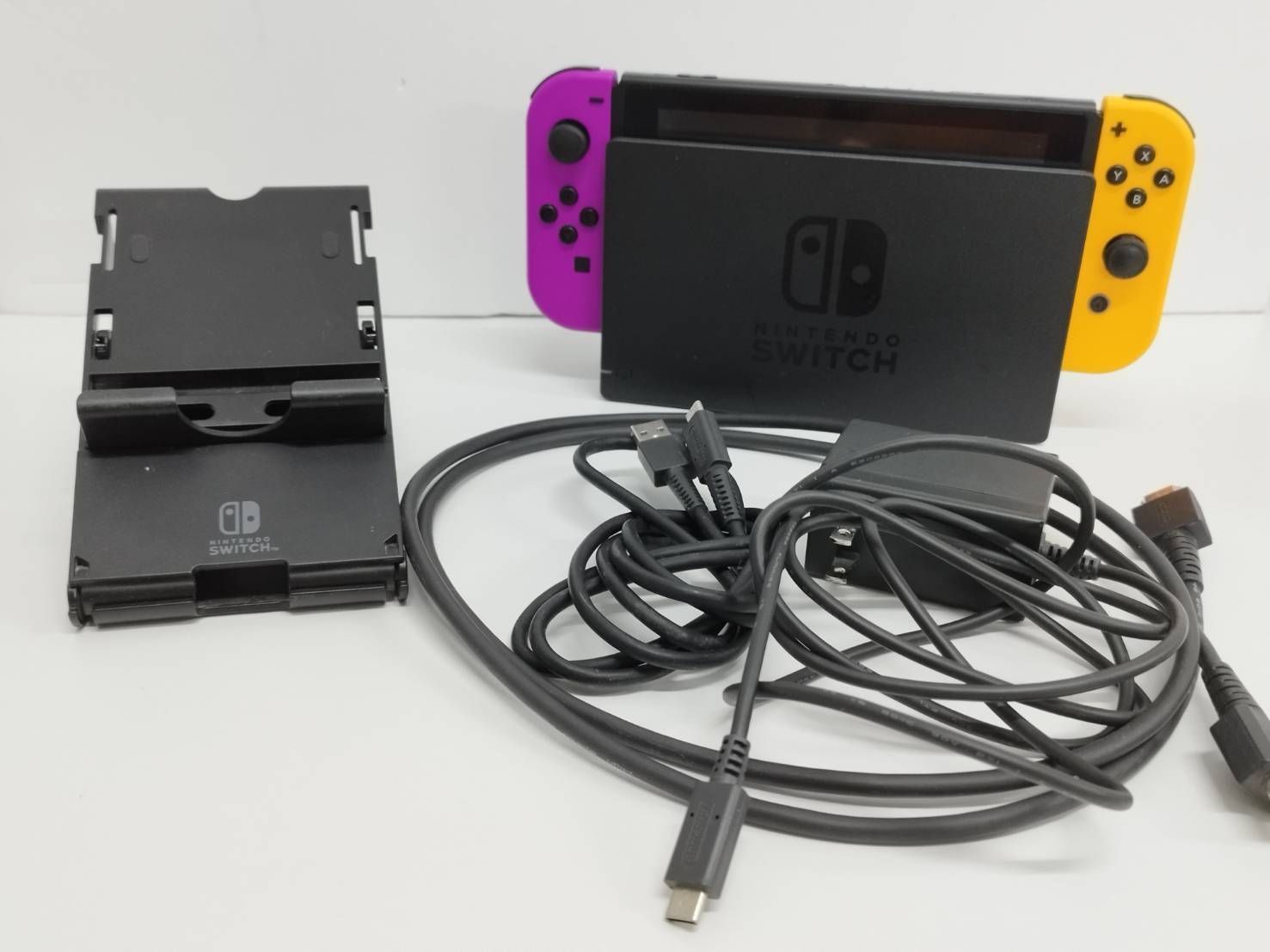 良品】Nintendo Switch 本体 HAC-001(-01)/2019年製/プレイスタンド