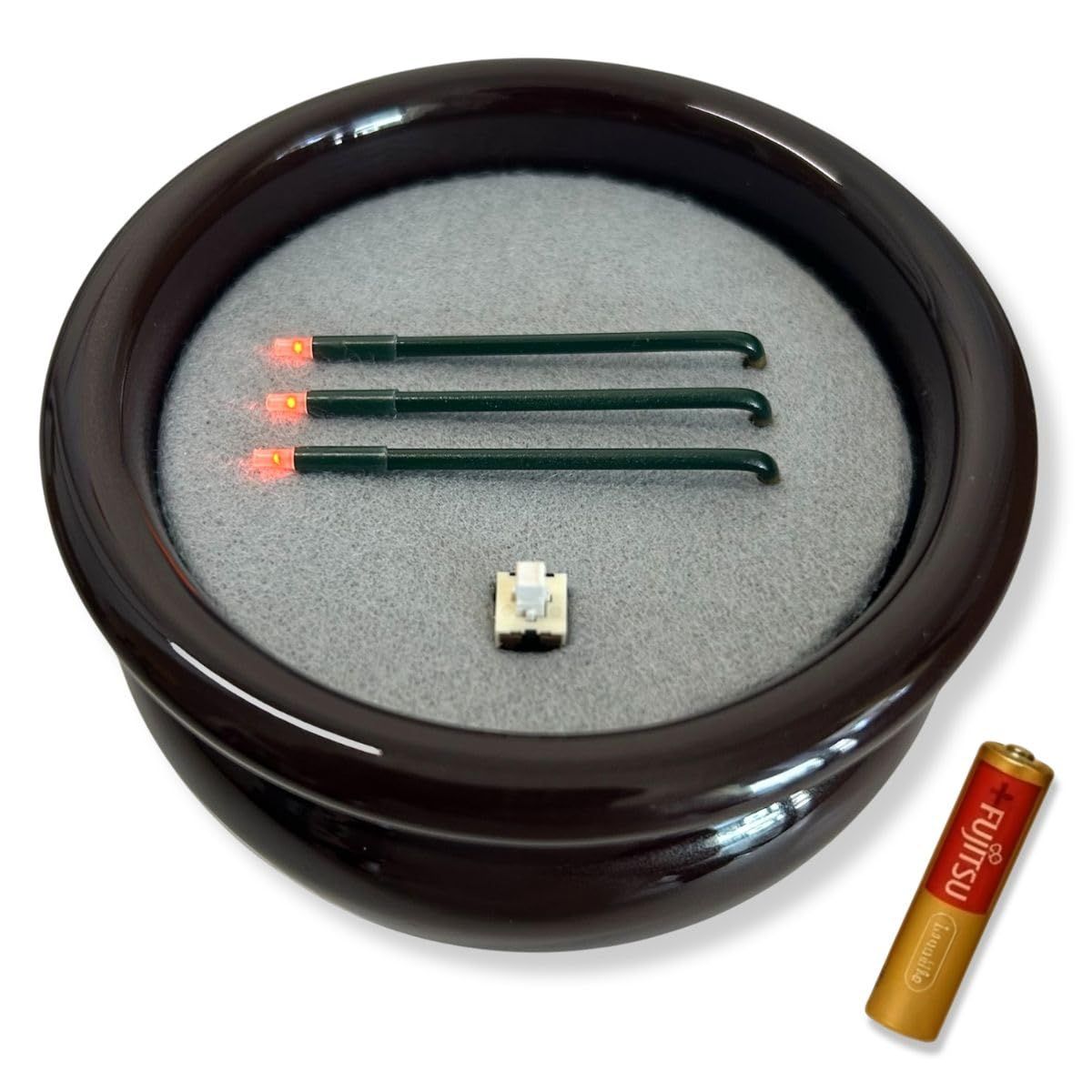 【陶器製】サンやすらぎ 火を使わない 電子線香 LED 横置き 電池式 浄土真宗 寝かせ線香 仏壇用 ミニ 日本製 おしゃれ (茶/2.5寸) [(茶/2.5寸)]