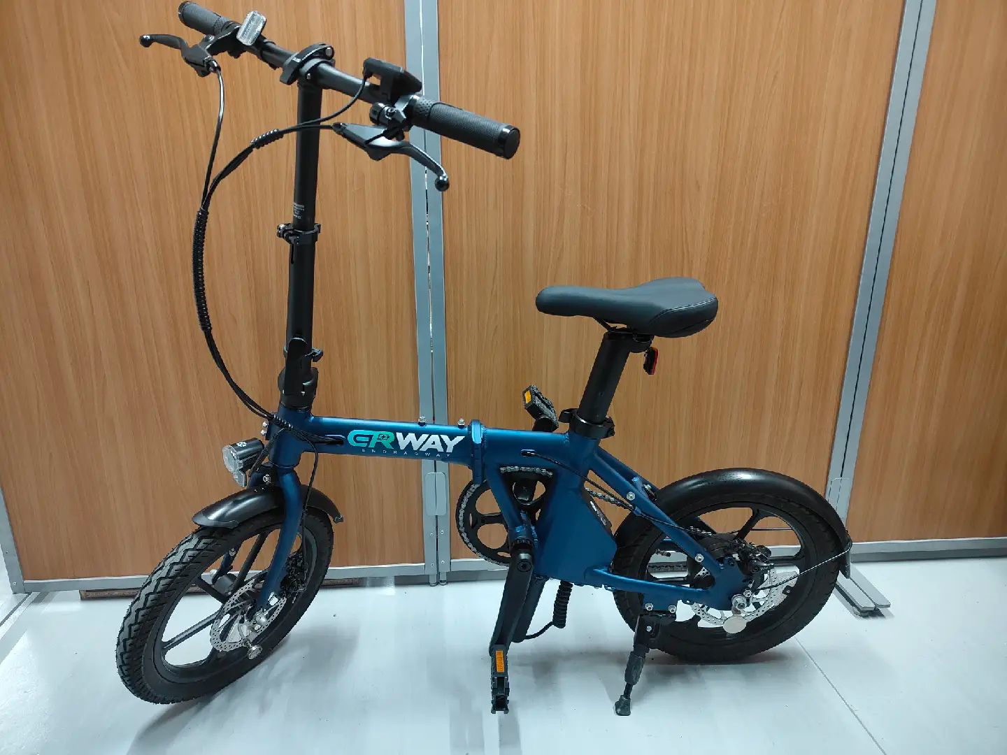 新生活応援セール開催中！】電動アシスト自転車ERWAYA01 Liteネイビー