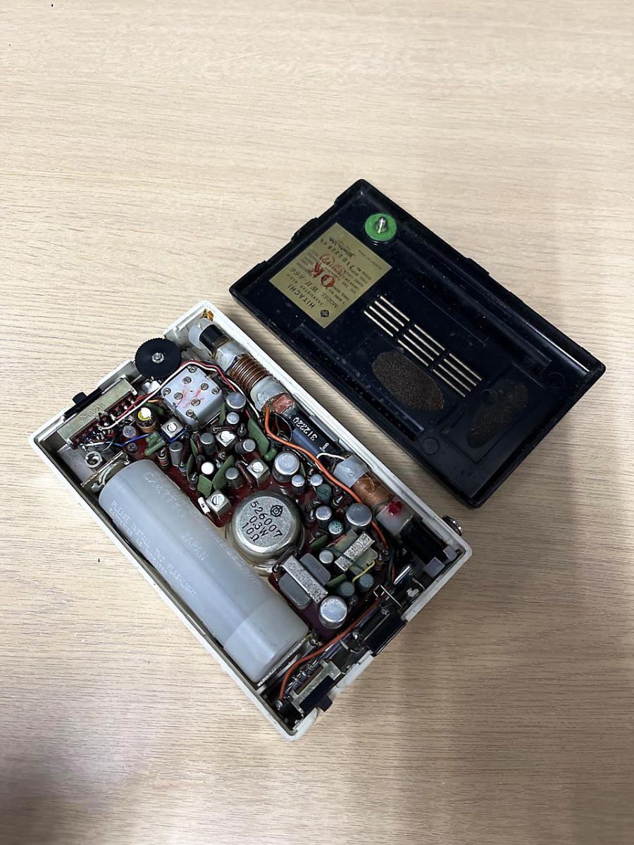ジャンク品】 HITACHI 日立 TRANSISTOR 8 トランジスタラジオ