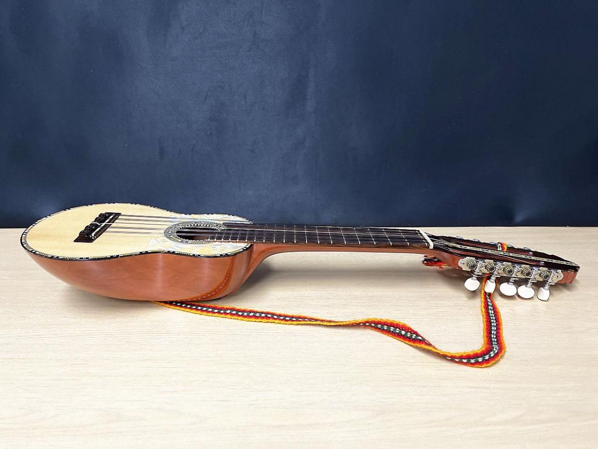 現状品】 チャランゴ 南米 アンデス 民族楽器 全長約67cm ソフトケース