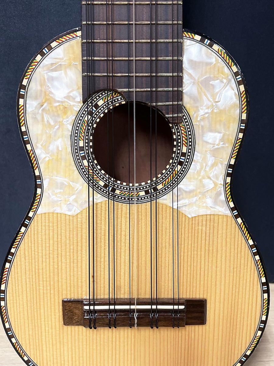 現状品】 チャランゴ 南米 アンデス 民族楽器 全長約67cm ソフトケース
