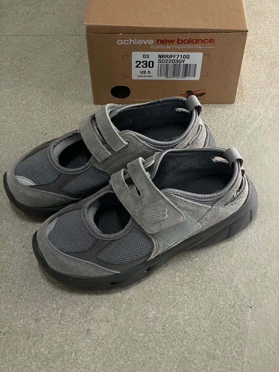 New Balance (13万円/実際に着用1回) メリージェーン グレー 230