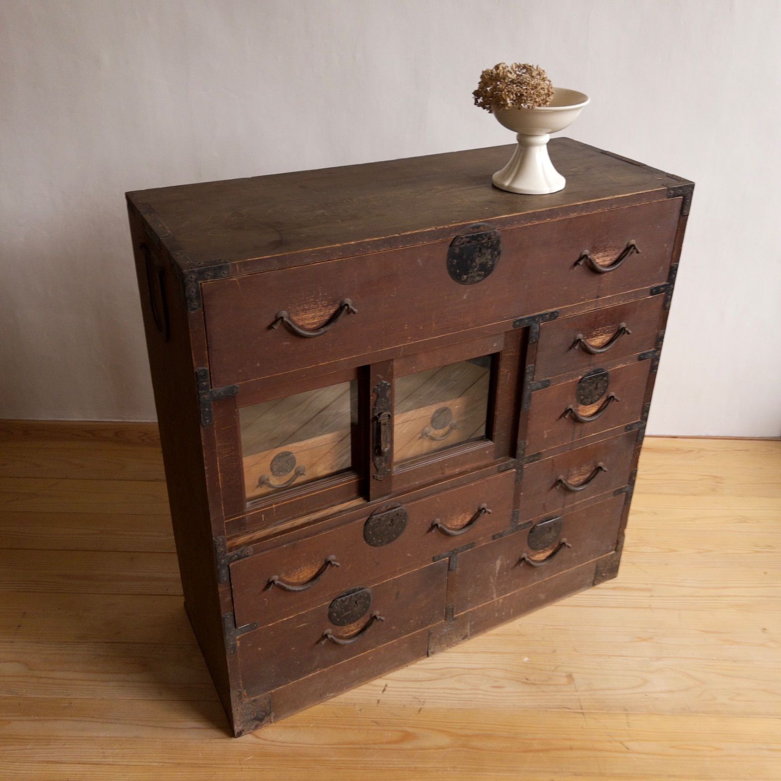 ガラス棚 和箪笥 M065 古道具 古家具 和家具 ビンテージ アンティーク