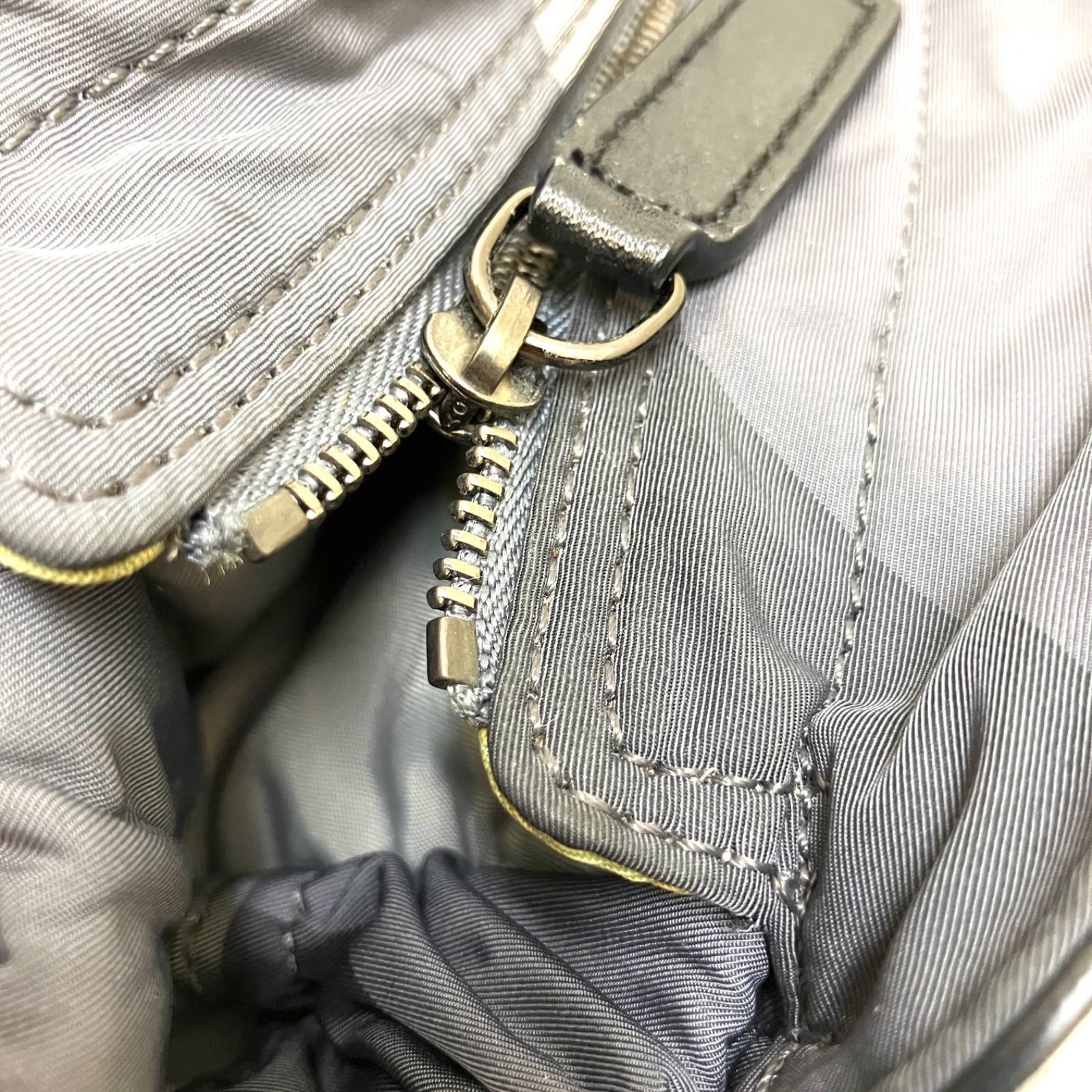 BURBERRY】バーバリー ノバチェックトート ブラック グレー ユニ
