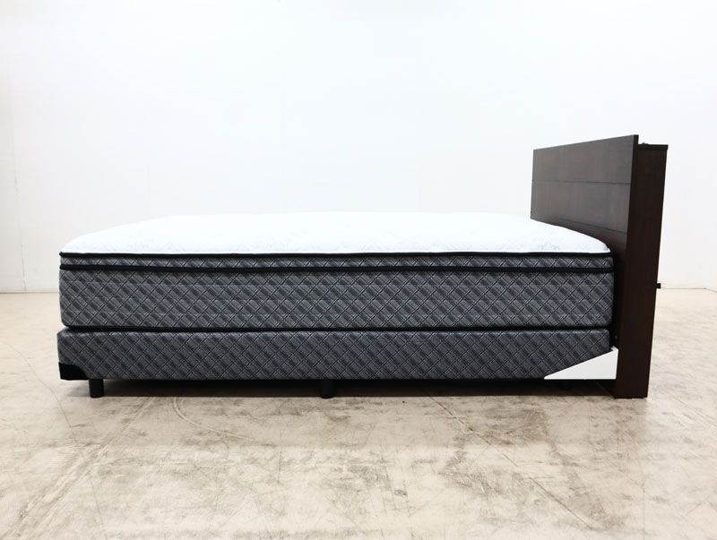 ◇REGALIA◇ レガリア キングスダウン IDC大塚家具 インシグニア