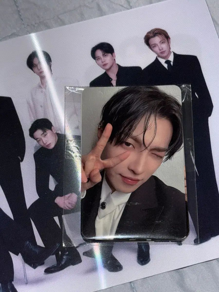 ATEEZ（エイティーズ・アチズ）ファンミーティング特典トレカ +