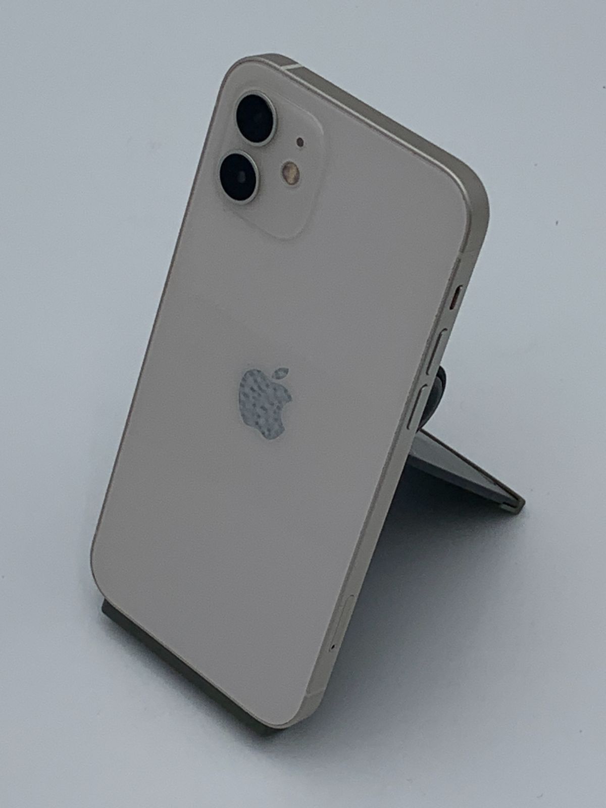 中古・画面キズ有・バッテリー劣化・フレームキズ有】iPhone 12 128GB