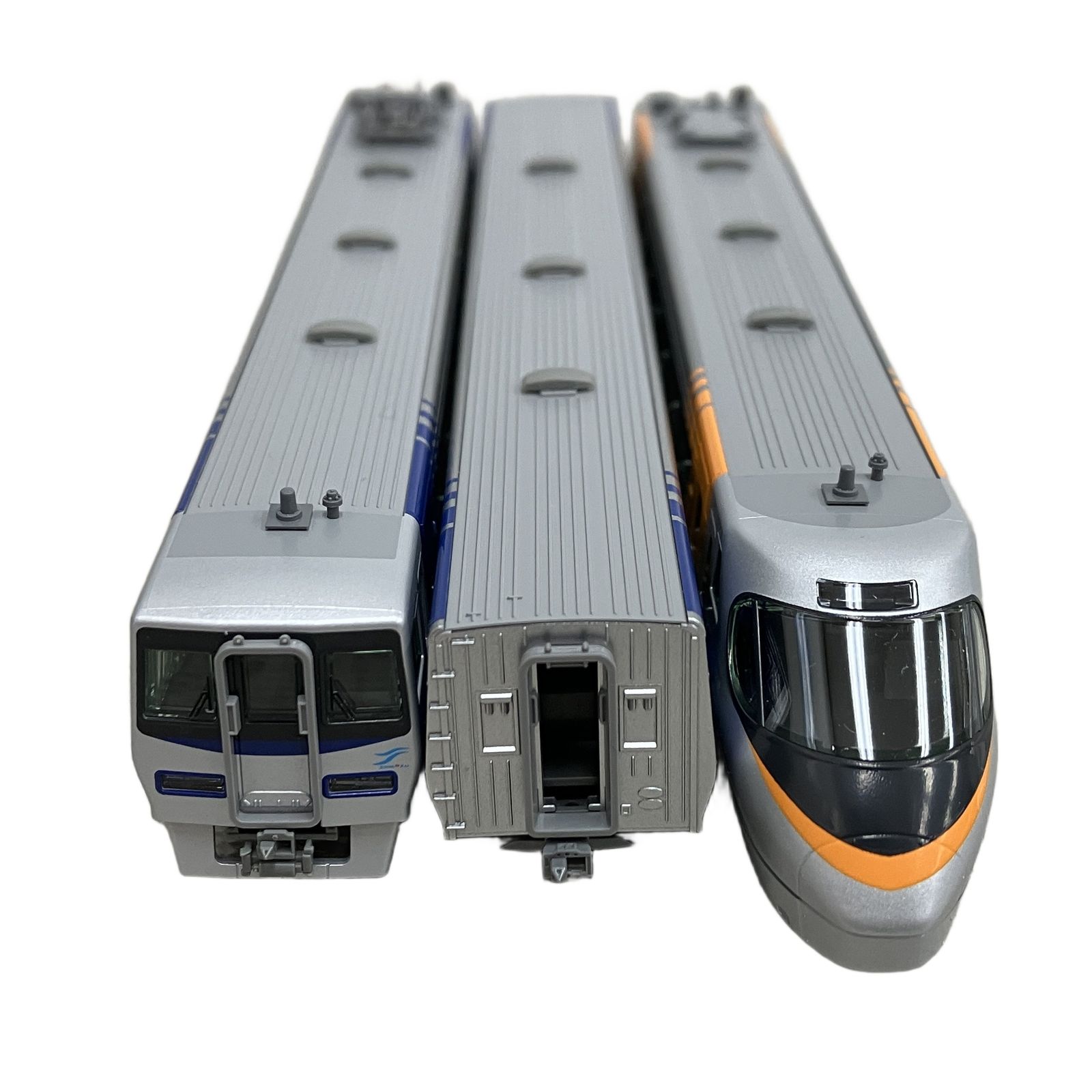 KATO 10-1939 JR四国8000系「しおかぜ・いしづち」3両セット 鉄道模型